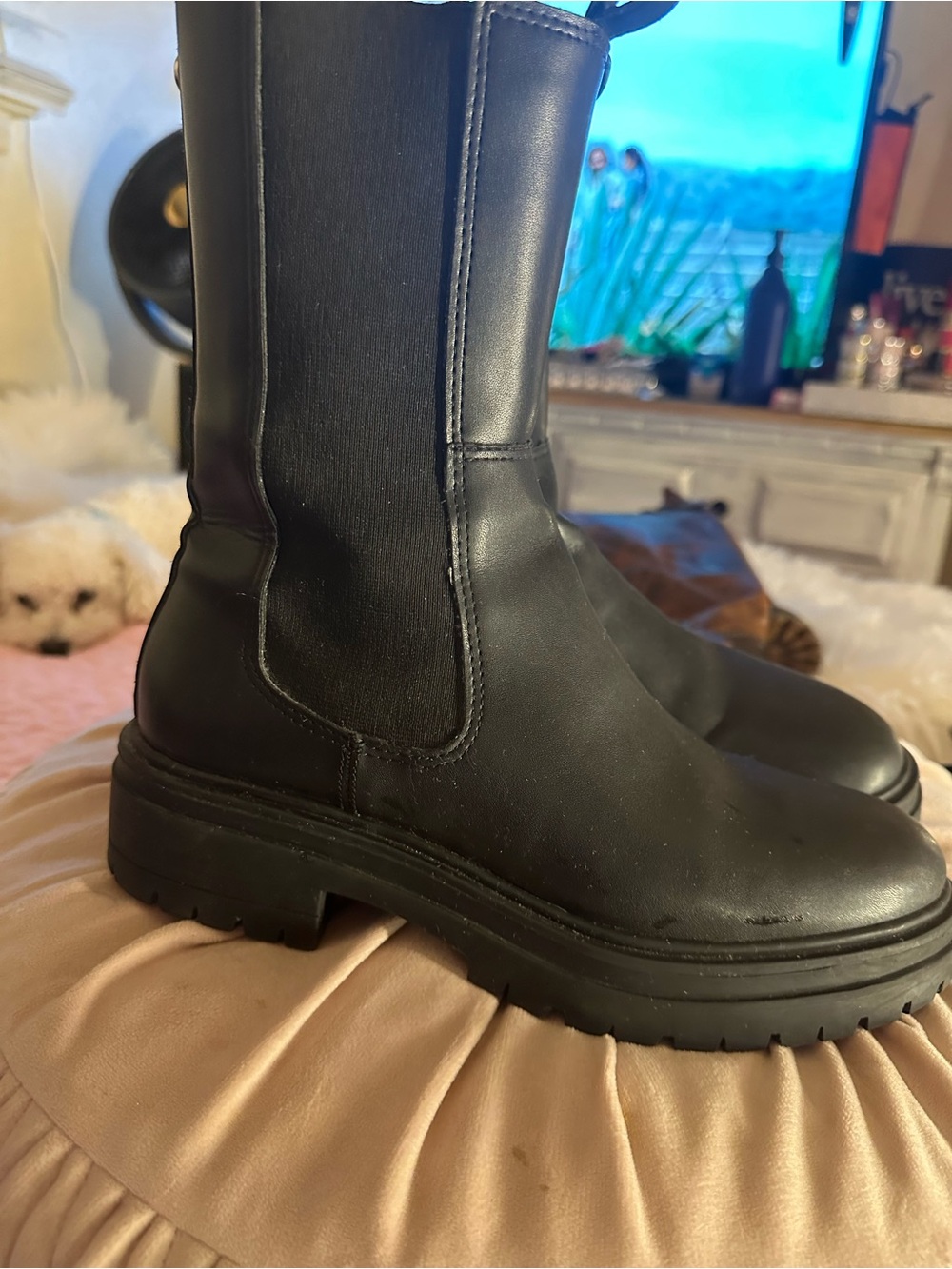 Black ESTEVE MADDEN Chunky Chelsea Boots